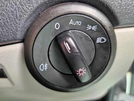2020-Volkswagen-Kombi-T6-20-BiTDI-Trendline-Plus-Auto-132kW_17