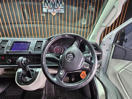 2020-Volkswagen-Kombi-T6-20-BiTDI-Trendline-Plus-Auto-132kW_18