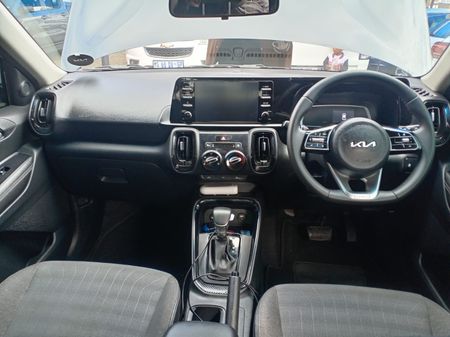 2023-Kia-Sonet-15-LX-CVT_4