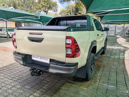2023-Toyota-Hilux-28-GD-6-Raised-Body-Legend-RS-Auto-Double-Cab_10