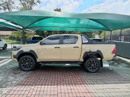 2023-Toyota-Hilux-28-GD-6-Raised-Body-Legend-RS-Auto-Double-Cab_13