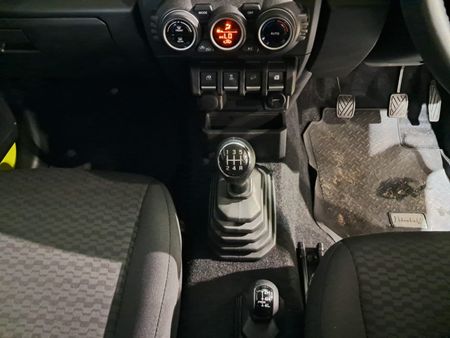 2025-Suzuki-Jimny-15-GLX-AllGrip-5-Door_12