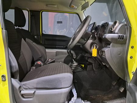 2025-Suzuki-Jimny-15-GLX-AllGrip-5-Door_15