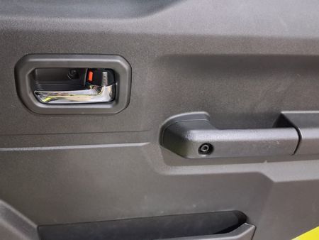 2025-Suzuki-Jimny-15-GLX-AllGrip-5-Door_16