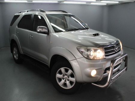 2011-Toyota-Fortuner-30-D-4D-4x4-Auto_24