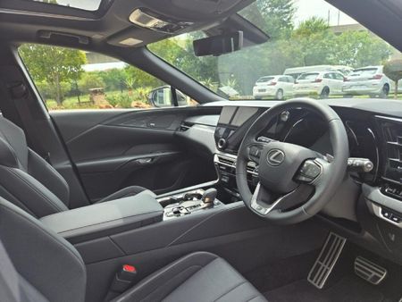 2026-Lexus-RX-500h-F-Sport-Black_7