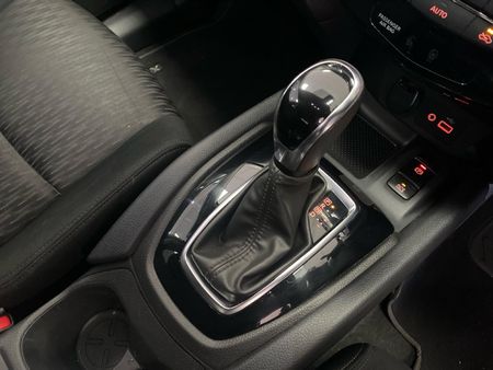 2022-Nissan-X-Trail-25-Acenta-4x4-Auto_15