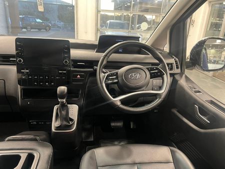 2025-Hyundai-Staria-22d-Executive-Auto_9