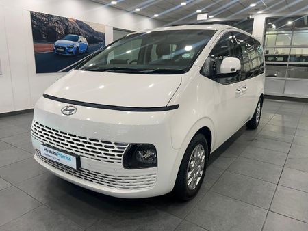 2025-Hyundai-Staria-22d-Executive-Auto_15