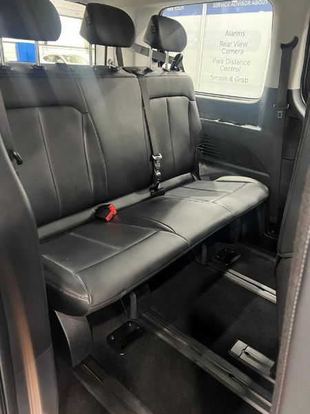 2025-Hyundai-Staria-22d-Executive-Auto_18