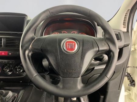 2018-Fiat-Doblo-Cargo-16-MultiJet-Panel-Van_15