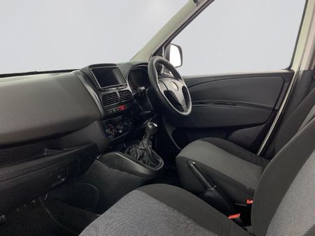2018-Fiat-Doblo-Cargo-16-MultiJet-Panel-Van_25