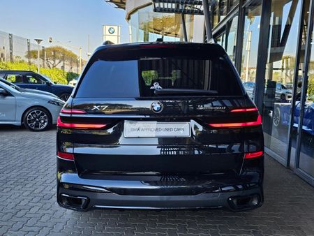 2023-BMW-X7-xDrive-40d-M-Sport-Pro_2