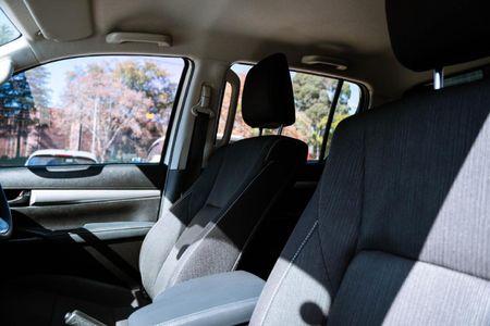 2025-Toyota-Hilux-24-GD-6-Raider-4x4-Auto-Double-Cab_7
