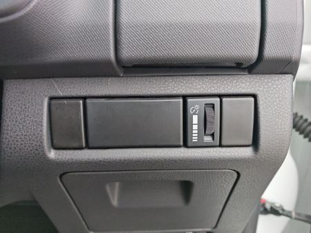 2025-Isuzu-D-Max-250C-Single-Cab_17