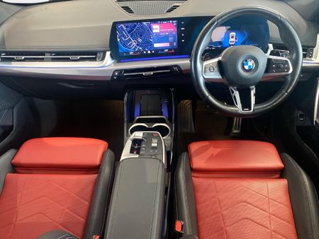2025-BMW-X1-sDrive18i-M-Sport_10