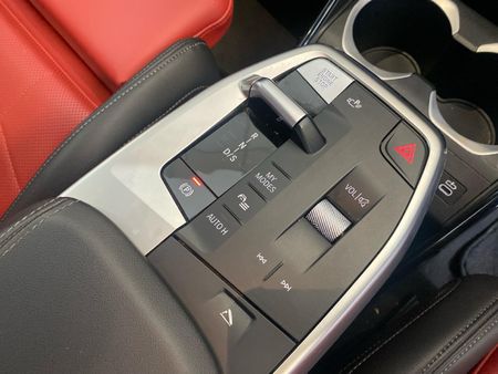 2025-BMW-X1-sDrive18i-M-Sport_16