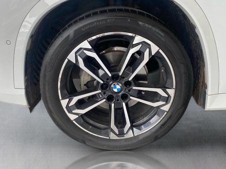 2025-BMW-X1-sDrive18i-M-Sport_19