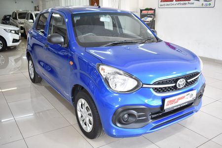 2023-Toyota-Vitz-10_0