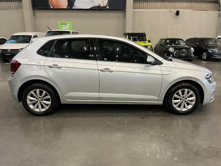 2020-Volkswagen-Polo-10-TSI-Comfortline_1