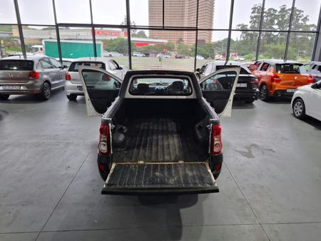 2022-Nissan-NP200-16-AC-Safety-Pack_9