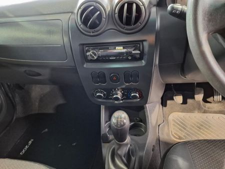 2022-Nissan-NP200-16-AC-Safety-Pack_17