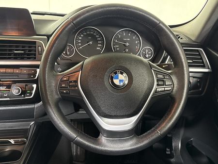 2019-BMW-3-Series-320i-Auto_12