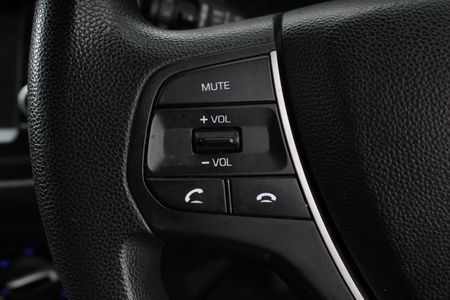 2019-Hyundai-i20-12-Motion_4
