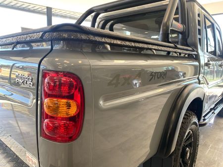 2026-Mahindra-Pik-Up-22-mHawk-S11-Storm-4x4-Auto-Double-Cab_23