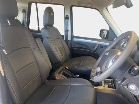 2026-Mahindra-Pik-Up-22-mHawk-S11-Storm-4x4-Auto-Double-Cab_8
