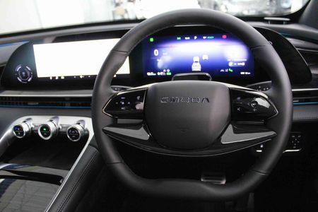 2026-Omoda-C9-15T-AWD-Phev_9