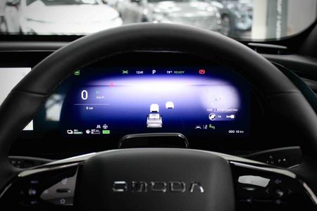 2026-Omoda-C9-15T-AWD-Phev_20