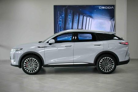 2026-Omoda-C9-15T-AWD-Phev_2