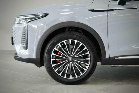 2026-Omoda-C9-15T-AWD-Phev_4