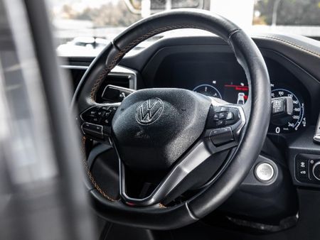 2024-Volkswagen-Amarok-20-BiTDI-154kW-4Motion-Panamericana-Auto-Double-C_1