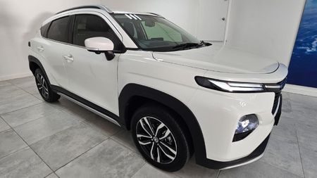 2024-Toyota-Starlet-Cross-15XR-Auto_0
