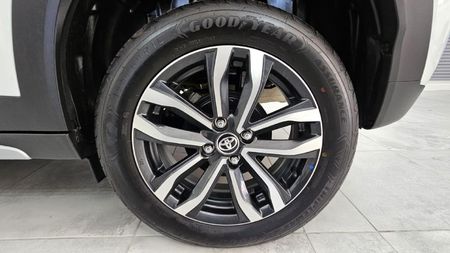 2024-Toyota-Starlet-Cross-15XR-Auto_10