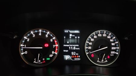 2024-Toyota-Starlet-Cross-15XR-Auto_12