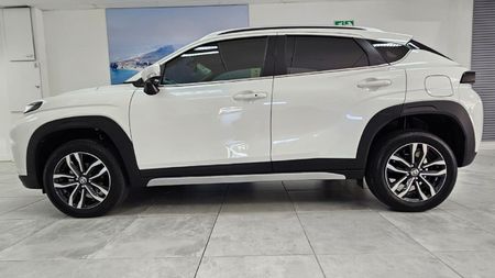 2024-Toyota-Starlet-Cross-15XR-Auto_6