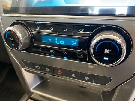 2026-Mahindra-Pik-Up-22-mHawk-S11-Dusk-4x4-Auto-Double-Cab_12