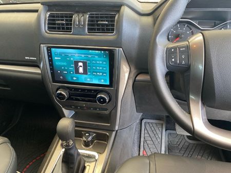 2026-Mahindra-Pik-Up-22-mHawk-S11-Dusk-4x4-Auto-Double-Cab_14
