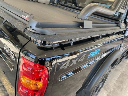 2026-Mahindra-Pik-Up-22-mHawk-S11-Dusk-4x4-Auto-Double-Cab_21
