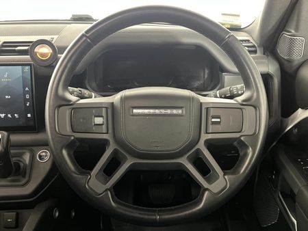 2022-Land-Rover-Defender-110-20-HSE-PHEV-X-Dynamic_10