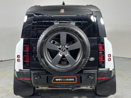 2022-Land-Rover-Defender-110-20-HSE-PHEV-X-Dynamic_16