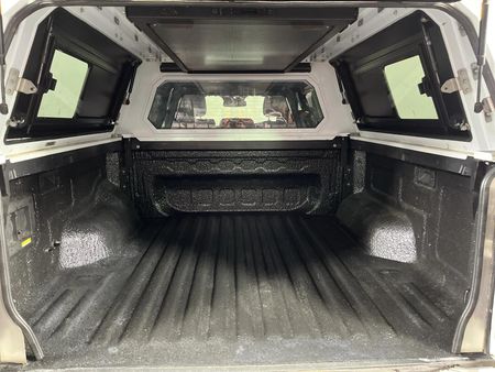 2024-Volkswagen-Amarok-30-TDI-V6-184kW-4Motion-Panamericana-Auto-Double_14