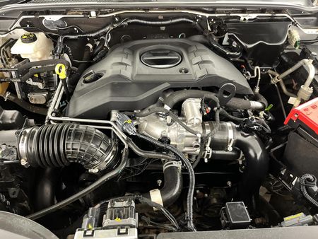 2024-Volkswagen-Amarok-30-TDI-V6-184kW-4Motion-Panamericana-Auto-Double_15