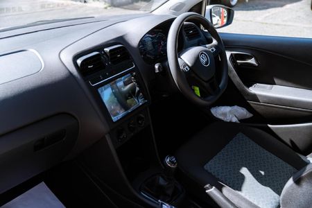 2026-Volkswagen-Polo-Vivo-14-Life_11
