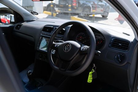 2026-Volkswagen-Polo-Vivo-14-Life_12