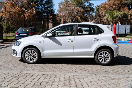 2026-Volkswagen-Polo-Vivo-14-Life_3
