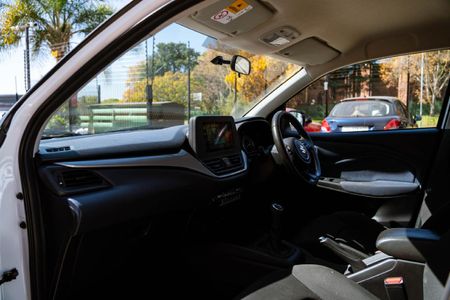 2024-Suzuki-Baleno-15-GL_13